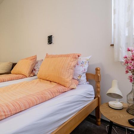 Guesthouse Rose SJJ Eksteriør billede