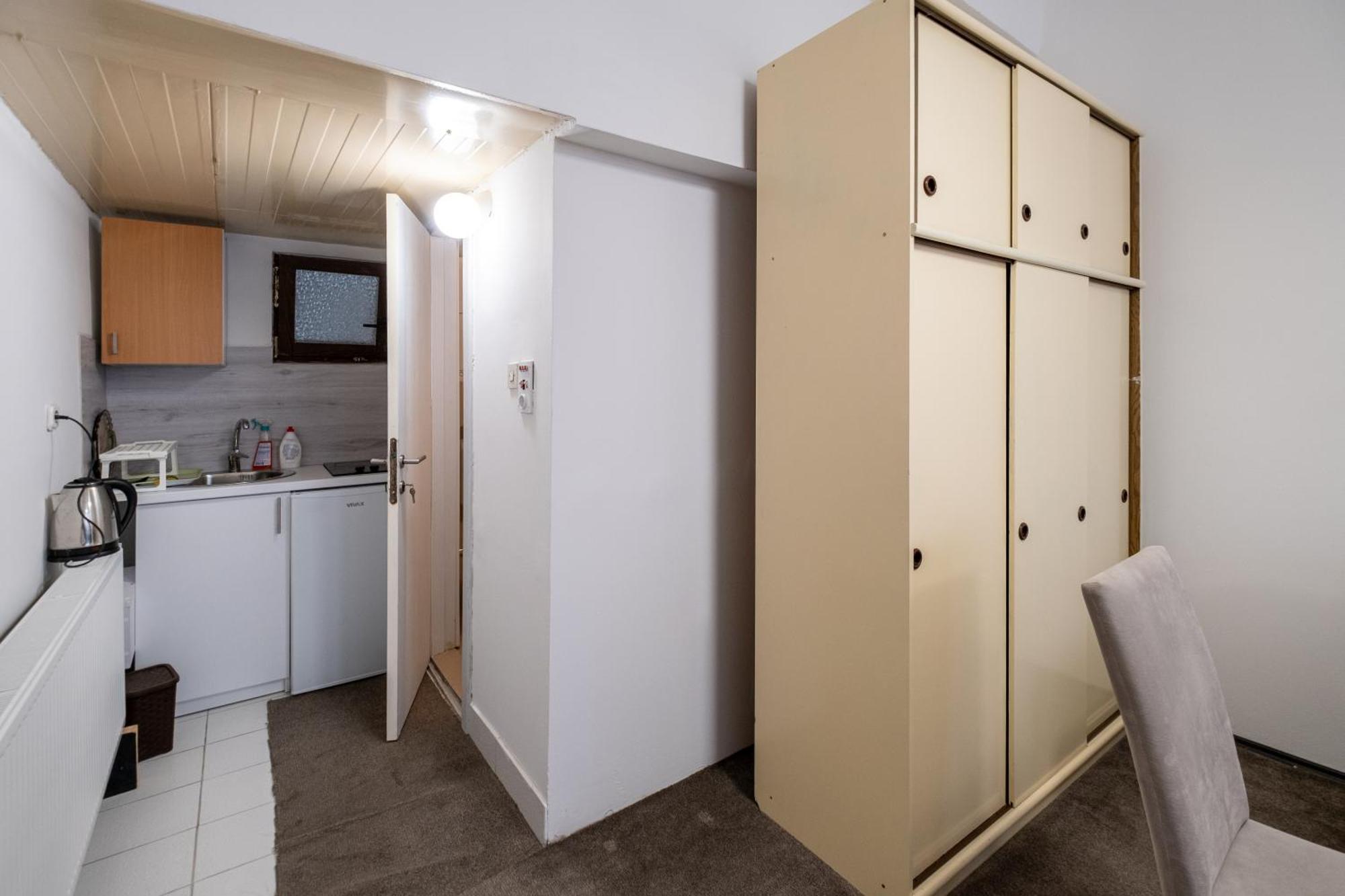Guesthouse Rose SJJ Eksteriør billede
