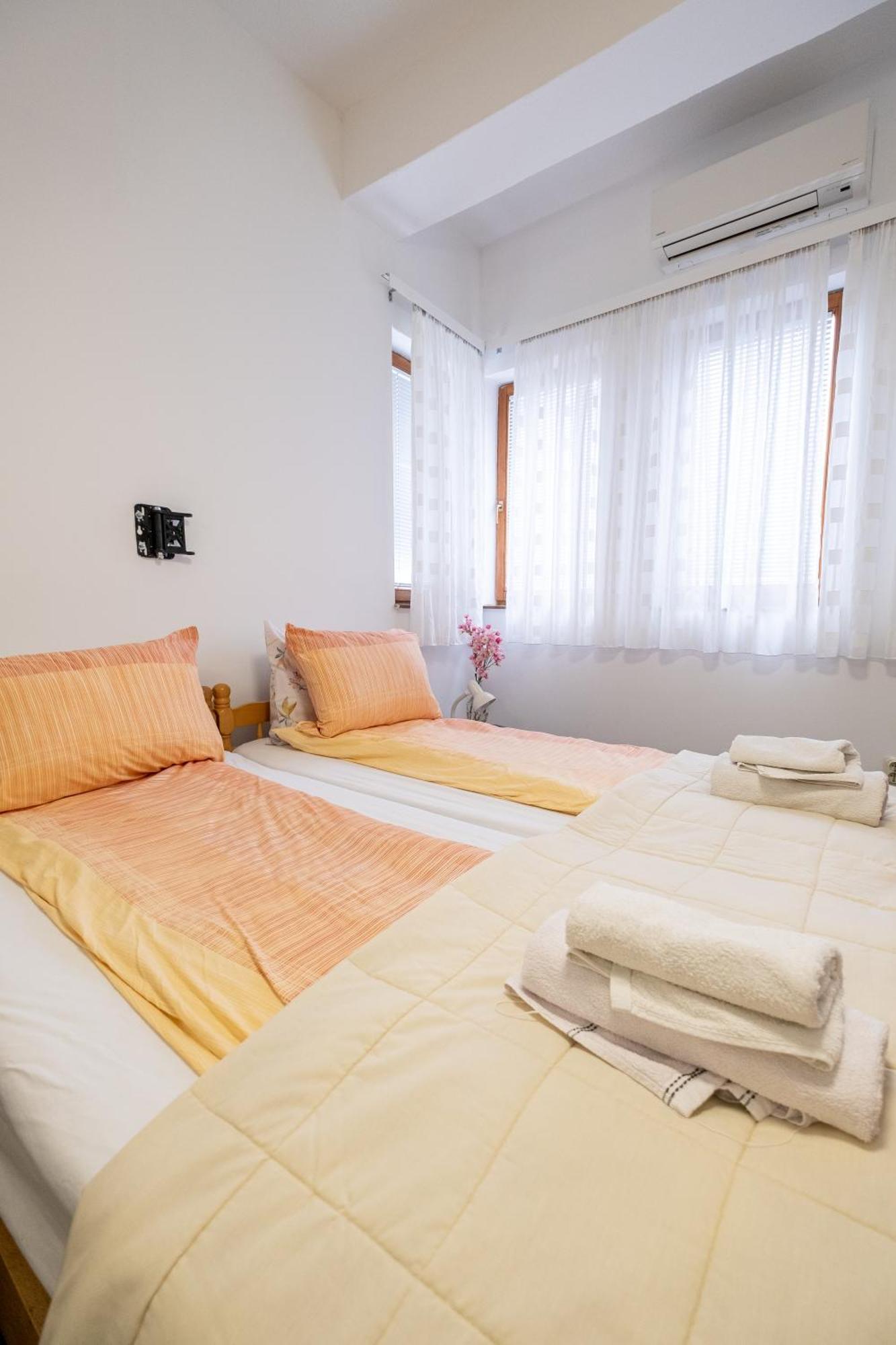 Guesthouse Rose SJJ Eksteriør billede