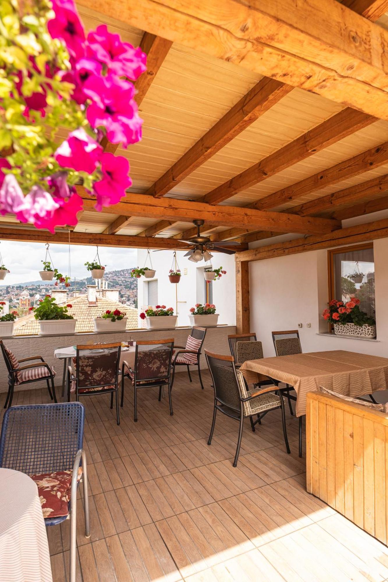 Guesthouse Rose SJJ Eksteriør billede
