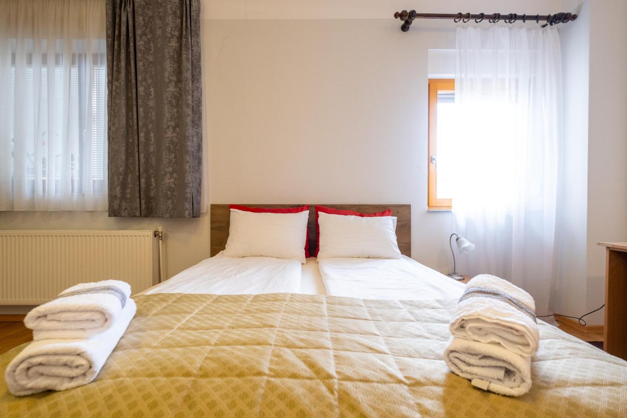 Guesthouse Rose SJJ Eksteriør billede