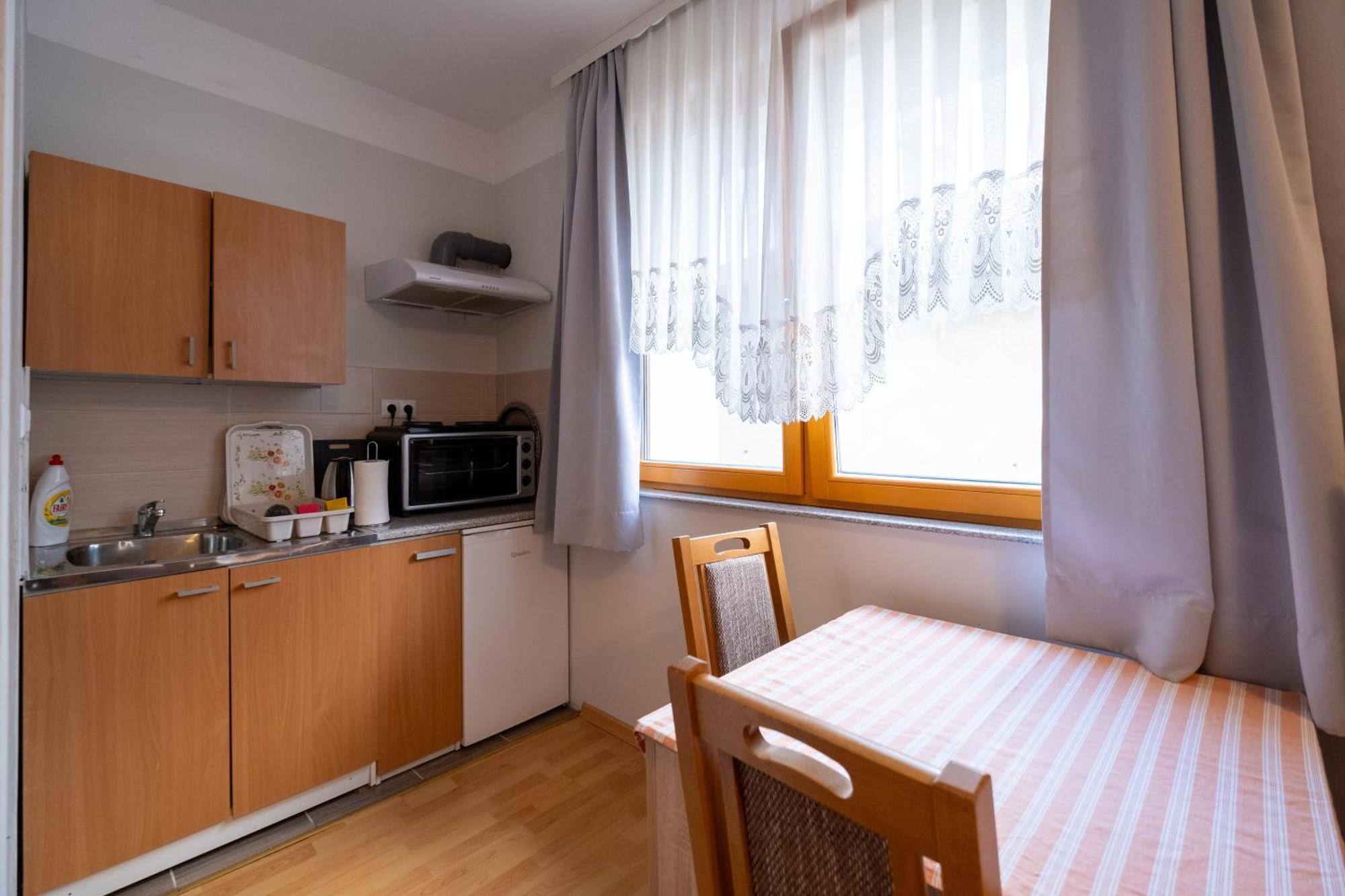 Guesthouse Rose SJJ Eksteriør billede